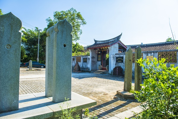 【家规·文化地理】那远远的梁山——探访福建漳浦蔡氏故居————要