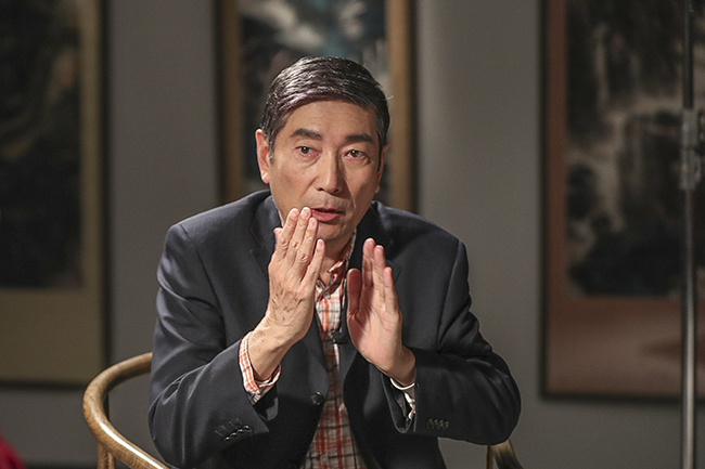 谢钢接受中央纪委国家监委网站专访