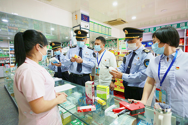 带件走基层 驻点解难题(图1)